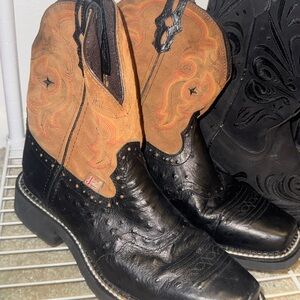 Justin Boots Black and Tan Western Boots
